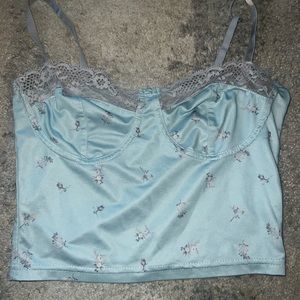 blue floral crop top with lace 💙